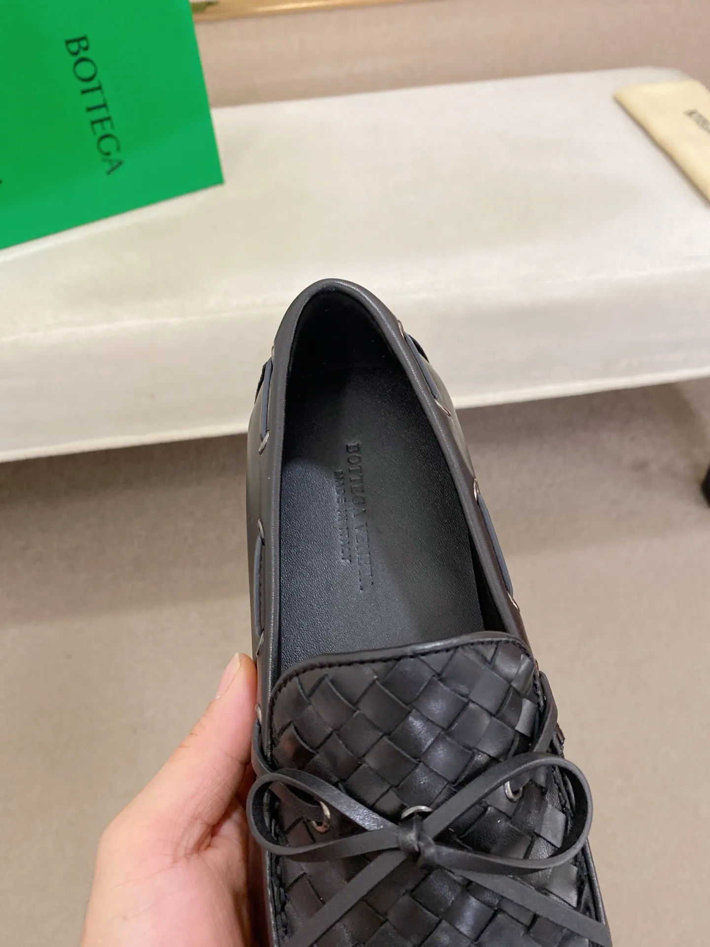 Men's shoes 💰 400💰 (Niu Li + Niu Pad) [BV] latest hot style‼ ️Casual men's shoes, uppers imported first-layer cowhide ➕Full imported cowhide lining✔️Exquisite workmanship, excellent foot feel, special rubber soles✔️, cool and fashionable, the latest fashion, fashionable outsole, hurry up. Code number: 38-44 (can be customized to 37.45, non-refundable)